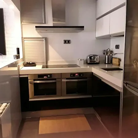 Calle Francisco Pizarro *