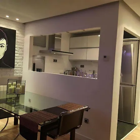 Comfortable In 67 M² Near The Centre Dom wakacyjny Saragossa