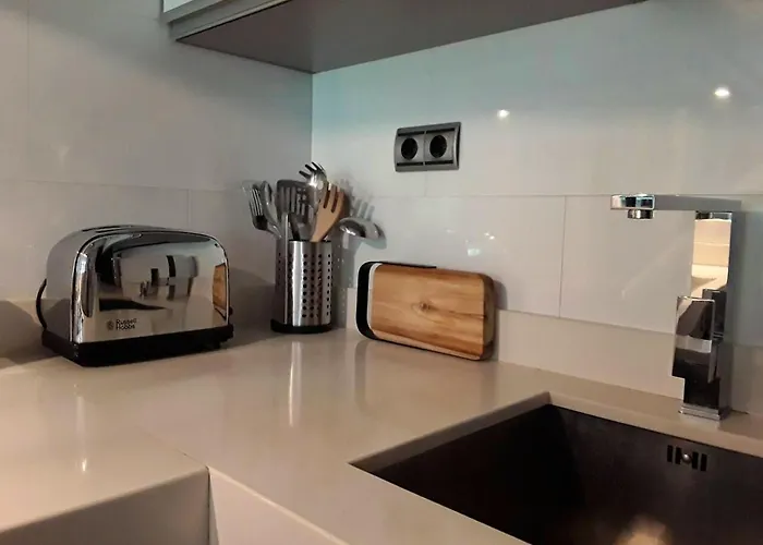 펜션 Comfortable In 67 M² Near The Centre *